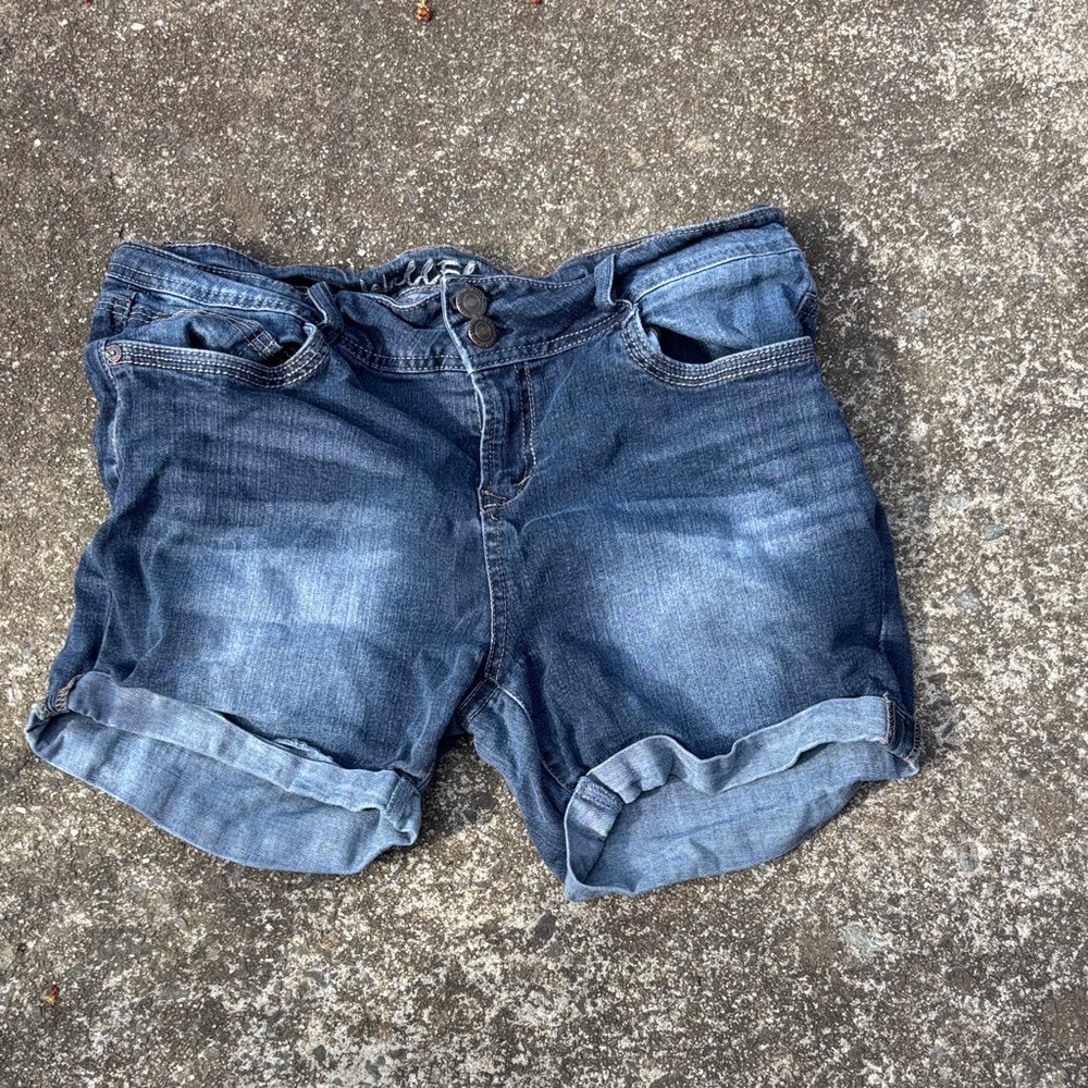 Wallflower Dark Wash Rolled Cuff Denim Shorts